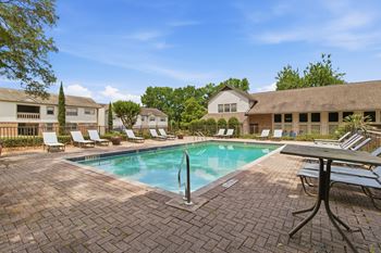 Swimming pools & sundecks